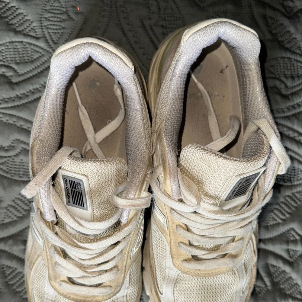 New Balance Off-White and Tan Running Shoes - Picture 6 of 6